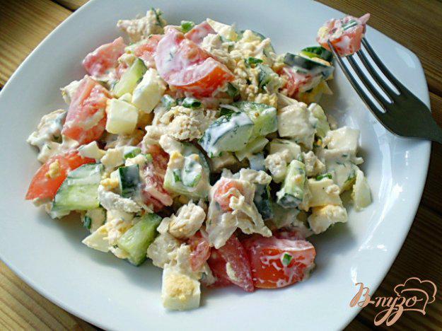 фото рецепта: Мясной салат со свежими овощами и сыром