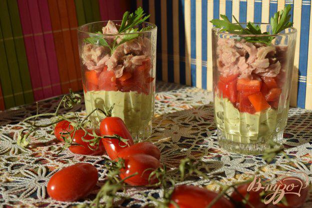 фото рецепта: Веррины с тунцом и муссом из авокадо