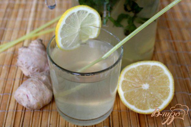 фото рецепта: Напиток с имбирем и лимоном
