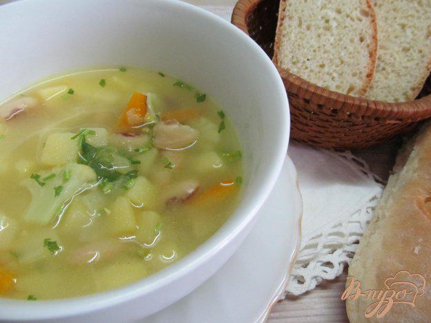 фото рецепта: Суп с фасолью и цветной капустой