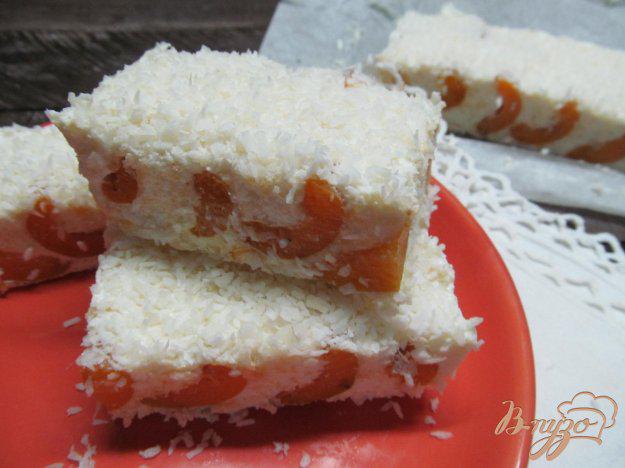 фото рецепта: Творожный десерт с абрикосом