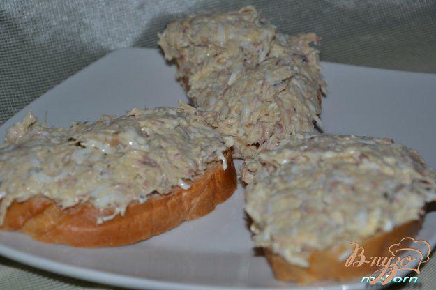 фото рецепта: Бутербродная намазка с яйцом, сыром и рыбой
