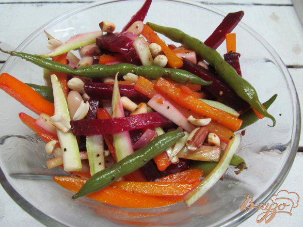 фото рецепта: Теплый салат из молодых овощей