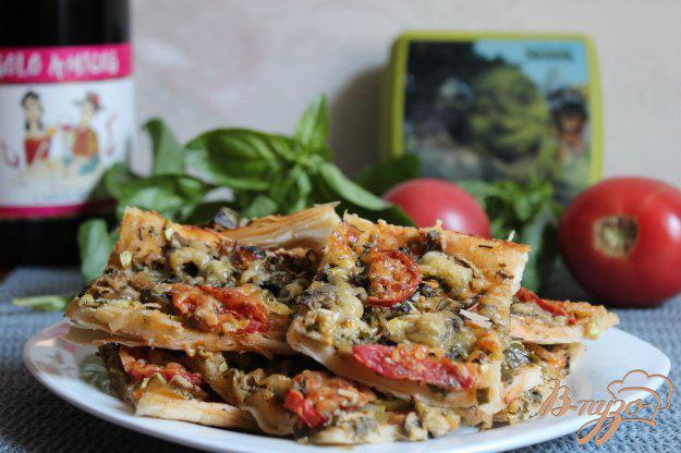 фото рецепта: Овощная пицца с грибами и сыром