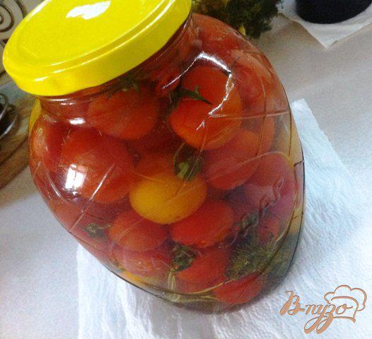 фото рецепта: Маринованные помидоры черри