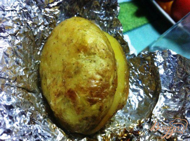 фото рецепта: Картофель запеченный на углях