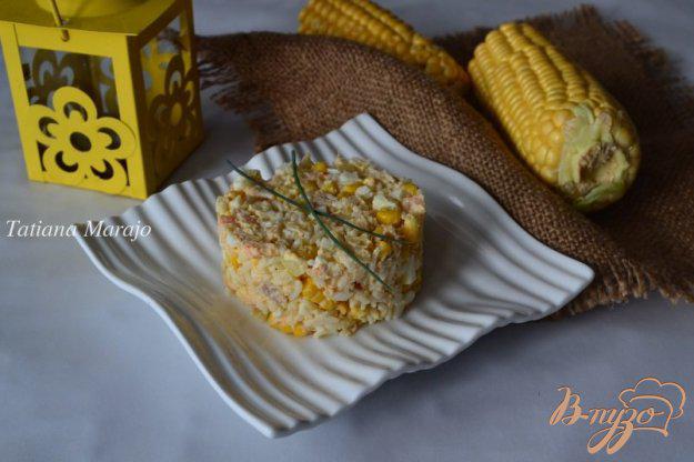 фото рецепта: Салат с отварной кукурузой и рисом