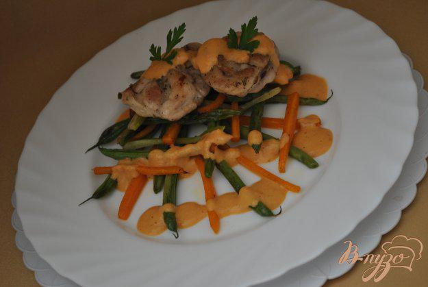 фото рецепта: Курица с овощами и сальсой