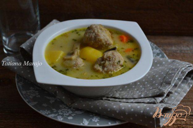 фото рецепта: Сливочный суп с фрикадельками