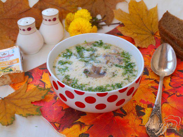 фото рецепта: Грибной суп с плавленым сыром