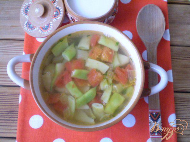 фото рецепта: Суп с фасолью и помидором