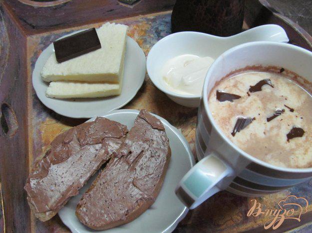 фото рецепта: Какао со сметаной шоколадом и масло-какао