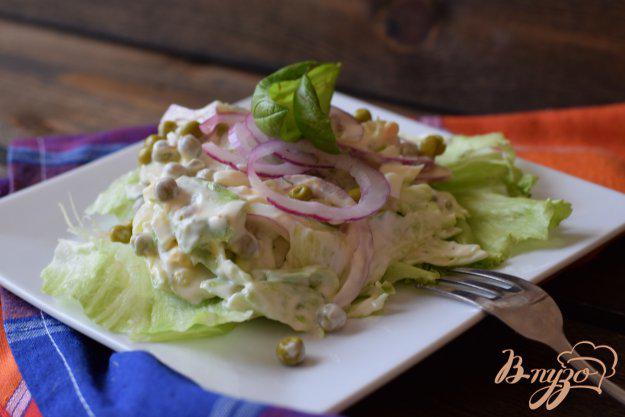 фото рецепта: Салат с горошком и листовым салатом