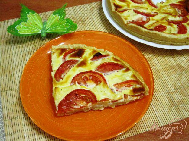 фото рецепта: Закусочный пирог с помидорами и брынзой