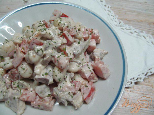 фото рецепта: Салат из мяса свинины и фасоли