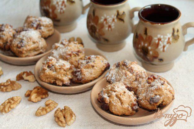 фото рецепта: Овсяное печенье на подсолнечное масле, с орехами