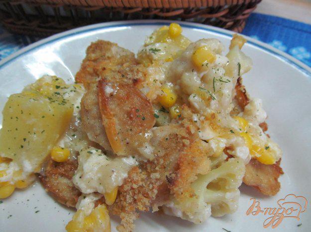 фото рецепта: Картофельная запеканка с домашней колбасой и цветной капустой