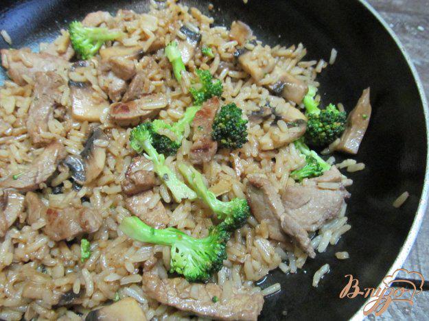 фото рецепта: Жареный рис со свининой