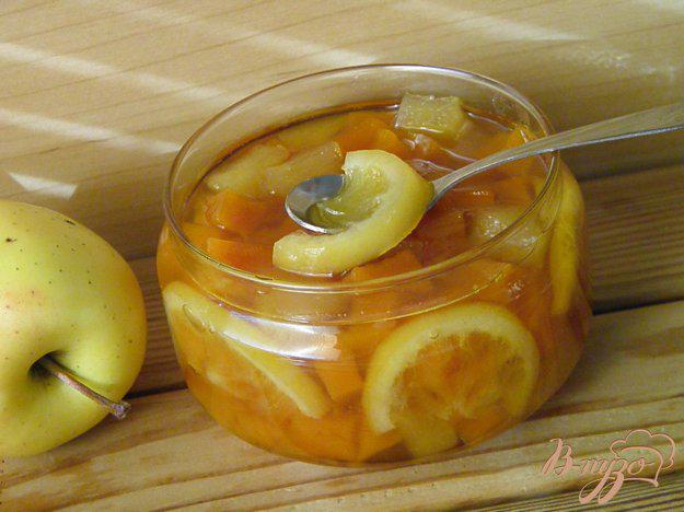 фото рецепта: Ароматное тыквенное варенье с лимоном и кусочками яблока