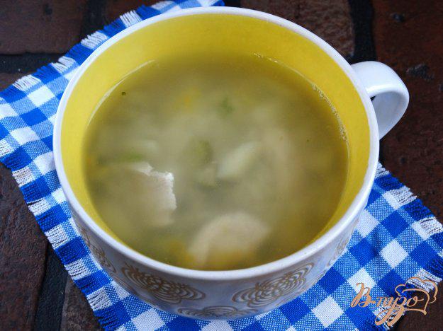 фото рецепта: Куриный суп с брокколи
