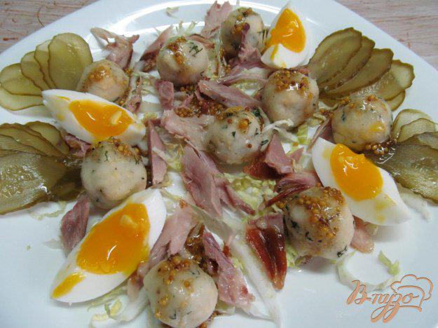 фото рецепта: Салат из картофеля сыра и копченной курицы