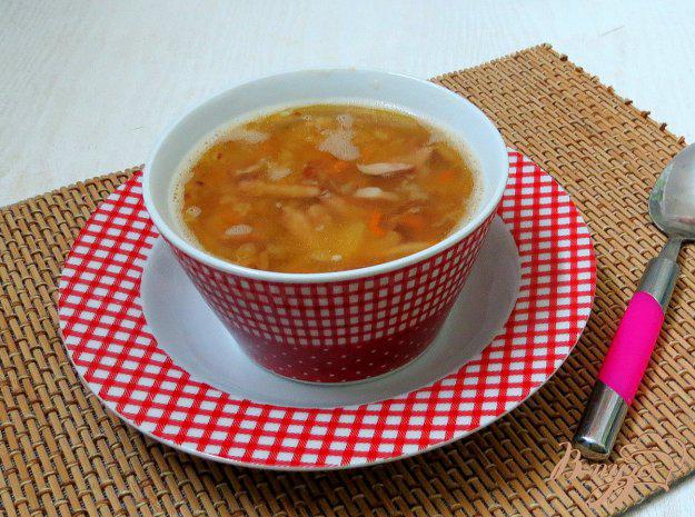 фото рецепта: Гороховый суп с копчёными сосисками