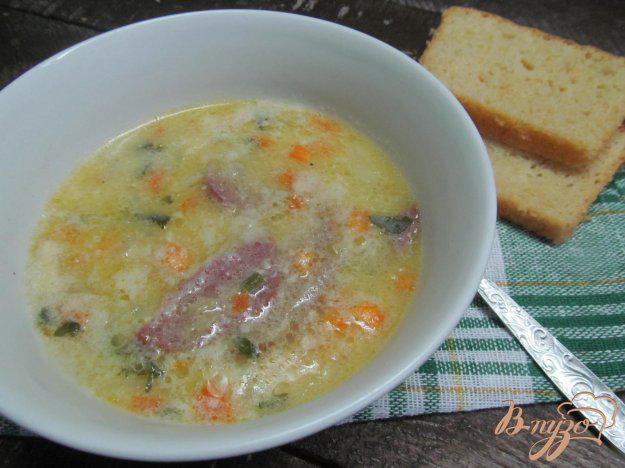 фото рецепта: Сливочный суп с капустой и колбасой
