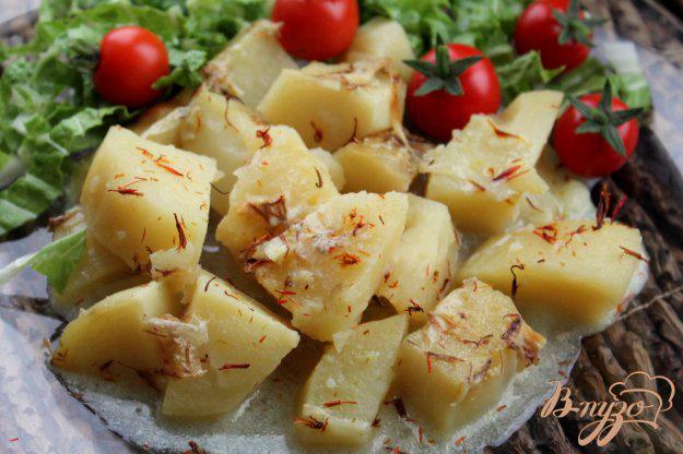 фото рецепта: Картофель в горшочке с молоком и шафраном