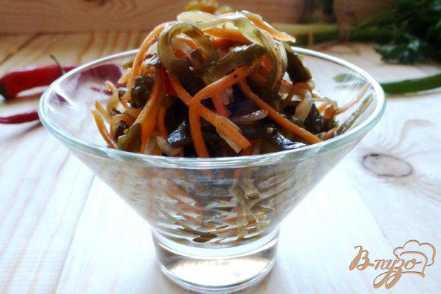 фото рецепта: Пряный салат с ламинарией и  морковью