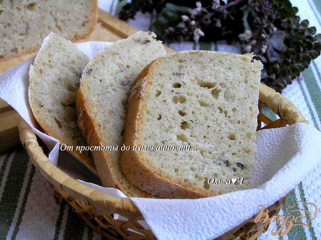 фото рецепта: Итальянский хлеб с травами и базиликом
