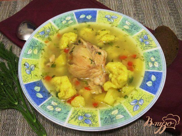 фото рецепта: Суп с курицей и клецками в мультиварке