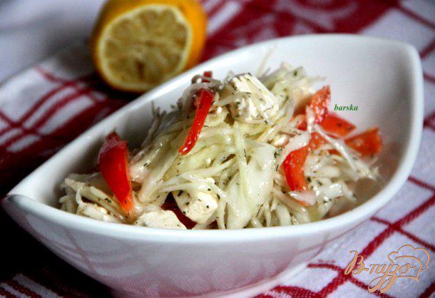 фото рецепта: Салат из капусты, болгарского перца и феты