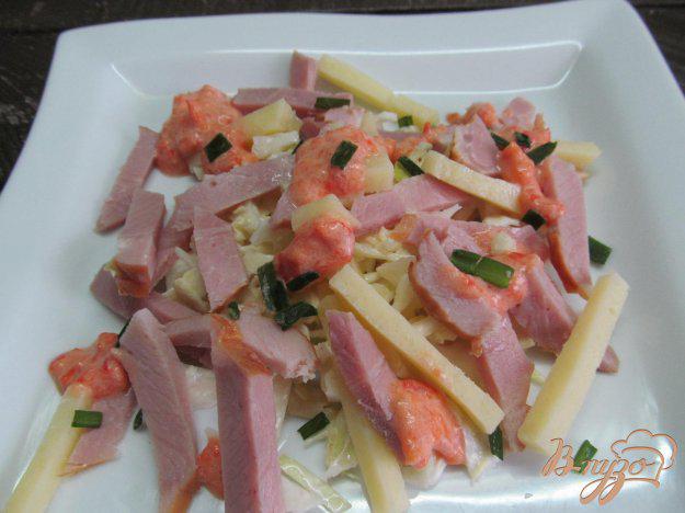 фото рецепта: Салат с капустой ветчиной и сыром