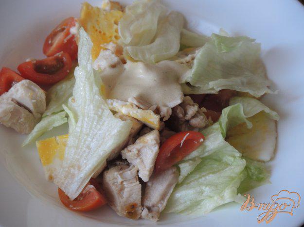 фото рецепта: Салат с запеченной куриной грудкой