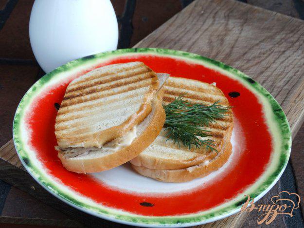 фото рецепта: Гриль-сендвич с индейкой