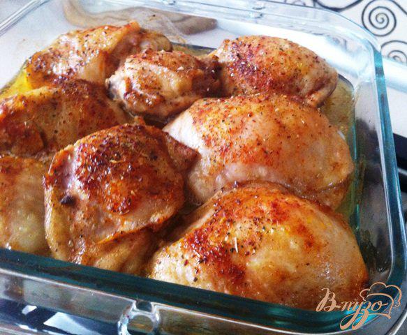 фото рецепта: Запечённые куриные бедрышки в остром маринаде