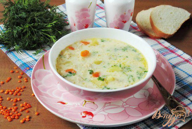 фото рецепта: Суп с красной чечевицей и плавленым сыром