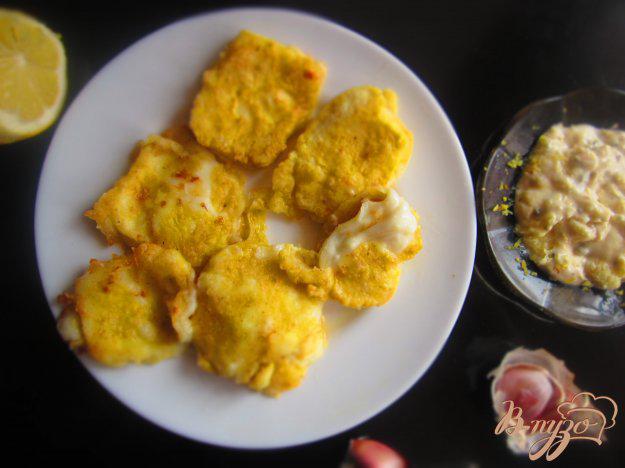 фото рецепта: Жареный сыр с чесночно-лимонным соусом