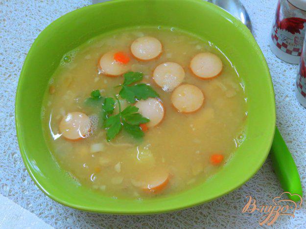 фото рецепта: Гороховый суп на бульоне с сосисками