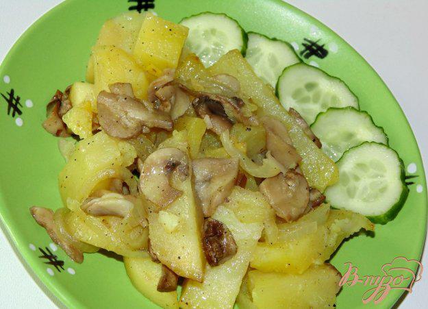 фото рецепта: Картофель с шампиньонами запеченный в рукаве