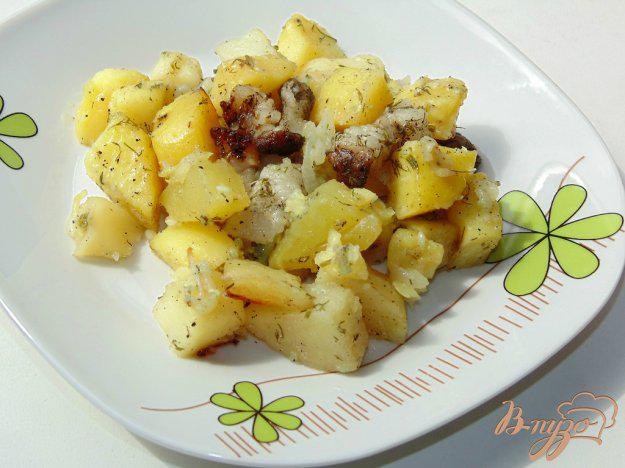 фото рецепта: Картофель с салом и луком в рукаве