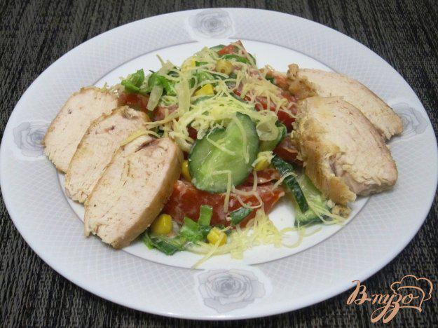фото рецепта: Салат с зеленью и курицей