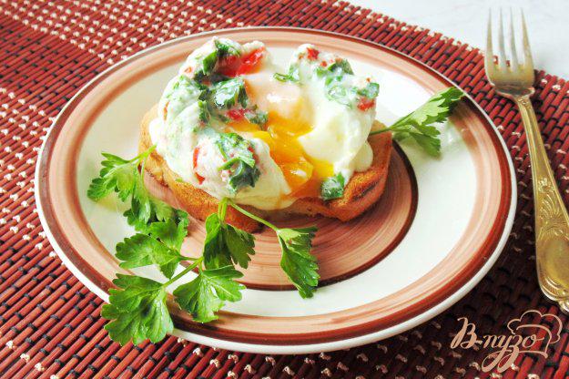 фото рецепта: Яйцо пашот с перцем и зеленью