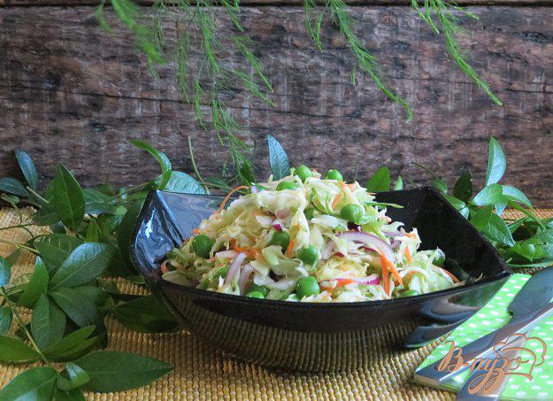 фото рецепта: Салат с капустой горошком и огурцом