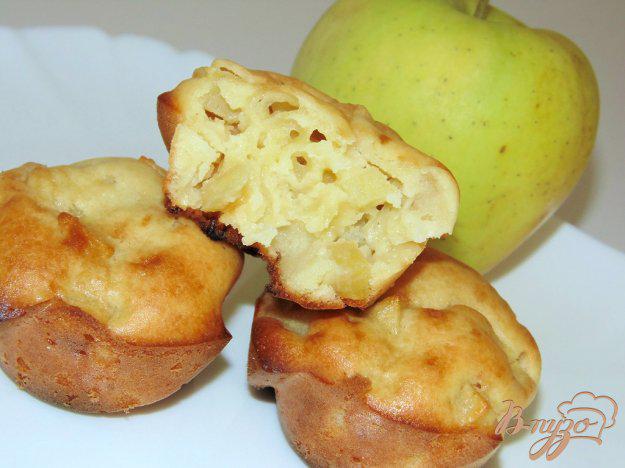 фото рецепта: Творожно-яблочные кексы