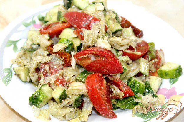 фото рецепта: Салат с вялеными помидорами и свежими овощами