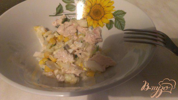 фото рецепта: Салат из капусты с курицей