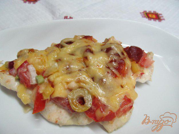 фото рецепта: «Пицца» на куриной грудке