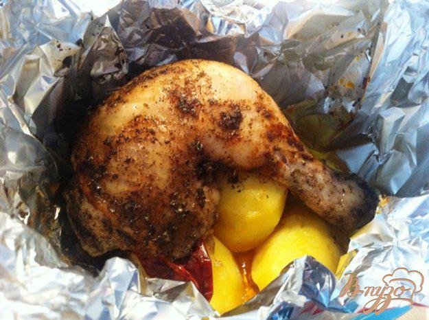 фото рецепта: Куриные окорочка запеченные с картофелем