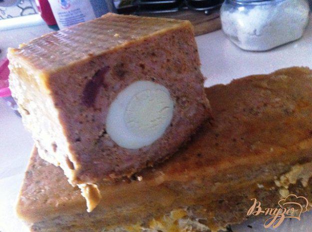 фото рецепта: Мясной хлеб с яйцом (Митлоф)